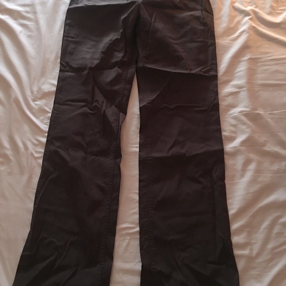 Jones of New York pants, very comfortable and in good shape. Stretch, size 4
